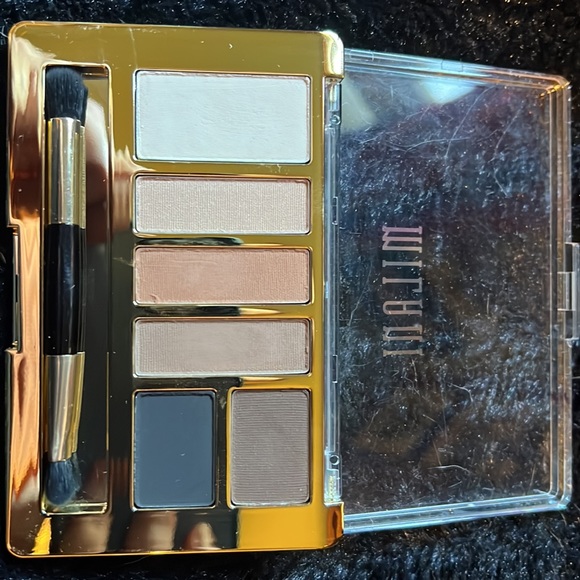 3 Huda Beauty palettes, 1 Milani and 1 Pacifica Palette - Picture 6 of 6